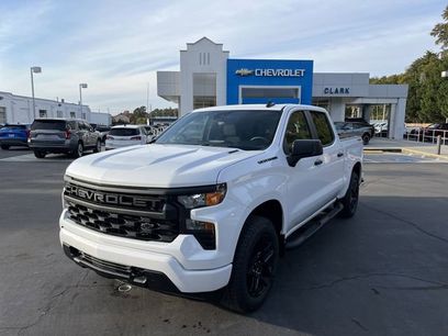 New 2026 Chevrolet Silverado 1500 Custom w/ Turbomax Blackout Package