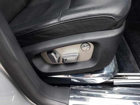 Used 2013 Rolls-Royce Ghost image 75