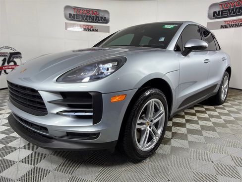 Used 2021 Porsche Macan image 9
