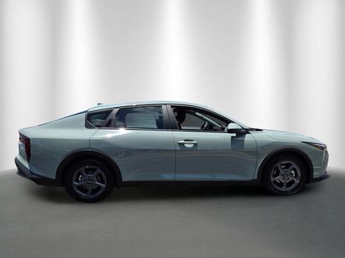 Used 2025 Kia K4 FWD image 6