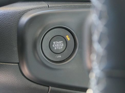 Used 2023 Jeep Wrangler Unlimited Sahara w/ LED Lighting Group AWD/4WD image 16