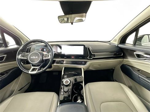 Used 2023 Kia Sportage EX w/ EX Premium Package image 32