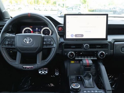 Used 2025 Toyota Tacoma TRD Pro AWD/4WD image 30