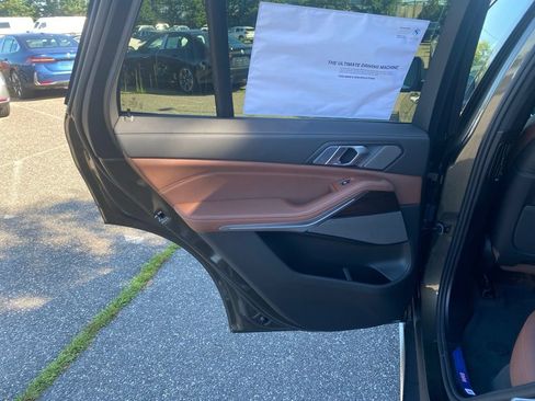 New 2026 BMW X5 xDrive50e w/ Climate Comfort Package AWD/4WD image 6