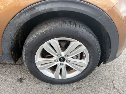 Used 2017 Kia Sportage LX image 14