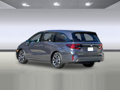 New 2026 Honda Odyssey Elite image 3