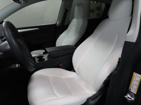 Used 2023 Tesla Model Y Long Range image 20