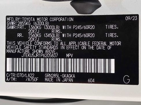 Certified 2023 Toyota 4Runner Limited AWD/4WD image 32