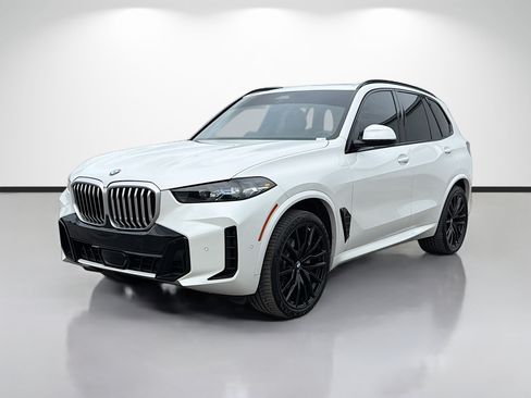 Used 2024 BMW X5 xDrive40i w/ M Sport Package AWD/4WD image 7