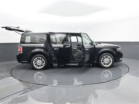 Used 2019 Ford Flex SEL w/ Class III Trailer Tow Package image 29