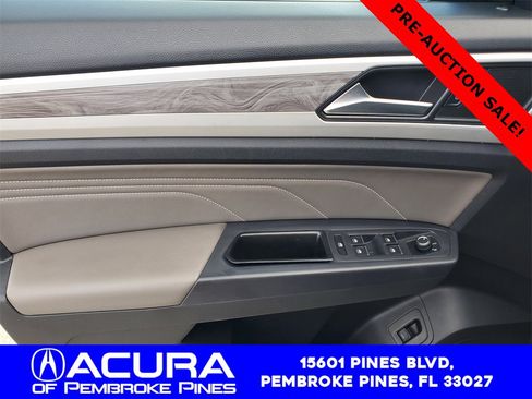 Used 2021 Volkswagen Atlas Cross Sport SE w/ Panoramic Sunroof Package image 20