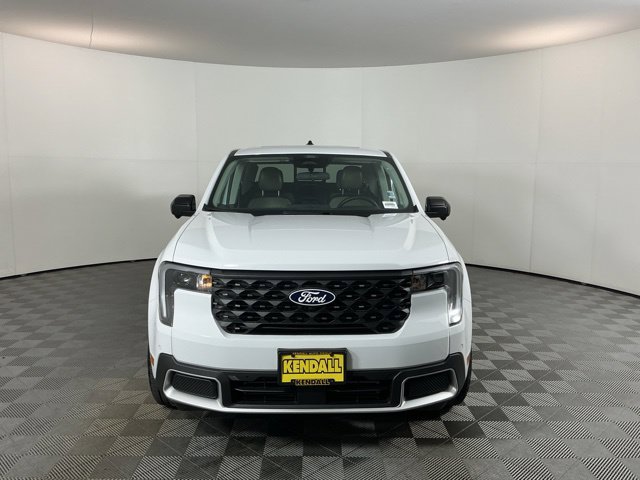 Used 2026 Ford Maverick Lariat AWD/4WD image 2