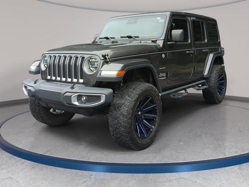Used 2019 Jeep Wrangler Unlimited Sahara AWD/4WD image 1