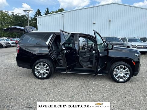Used 2024 Chevrolet Tahoe Premier AWD/4WD image 37