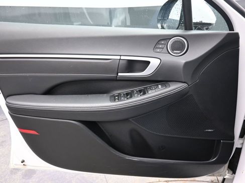 Used 2024 Hyundai Sonata Limited image 19