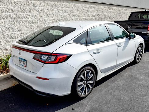 Certified 2024 Honda Civic EX-L image 5