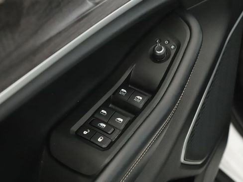 Used 2021 Jeep Grand Cherokee L Limited image 7