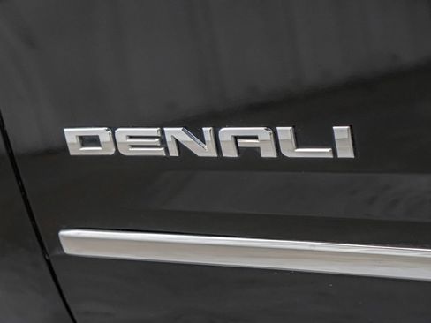 Used 2017 GMC Yukon XL Denali w/ Open Road Package AWD/4WD image 54