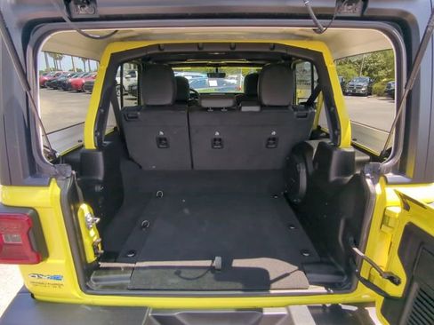 Used 2023 Jeep Wrangler Unlimited Sahara w/ Cold Weather Group image 14