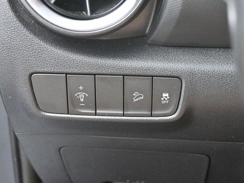 Used 2022 Hyundai Kona Limited FWD image 26