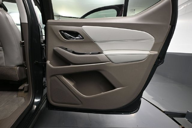 Used 2018 Chevrolet Traverse LT AWD/4WD image 33