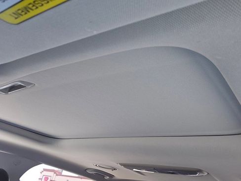 Used 2025 Kia Telluride S image 18