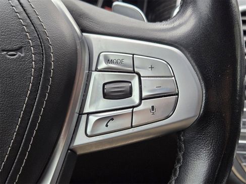 Used 2019 BMW 740i xDrive w/ Executive Package image 29
