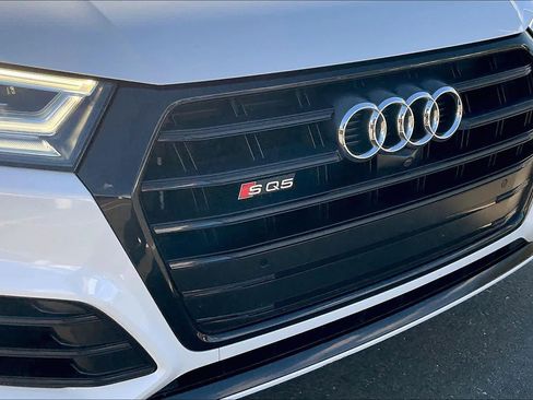 Used 2020 Audi SQ5 Prestige w/ Prestige Package image 32