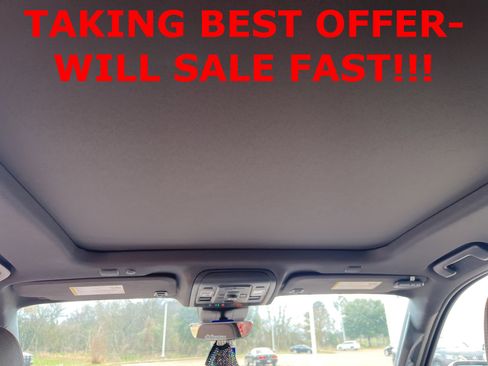 Used 2023 Chevrolet Tahoe High Country image 15