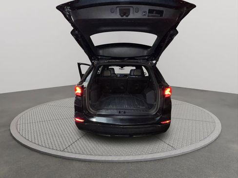 Used 2022 Chevrolet Equinox RS w/ RS Leather Package image 34