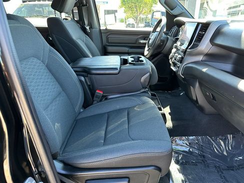 Certified 2025 RAM 1500 Tradesman AWD/4WD image 16
