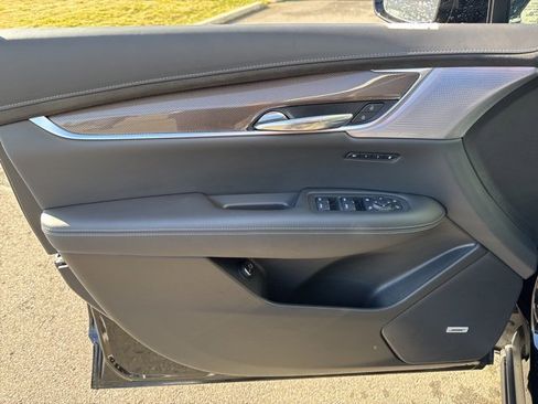 New 2025 Cadillac XT6 Sport w/ Platinum Package image 10