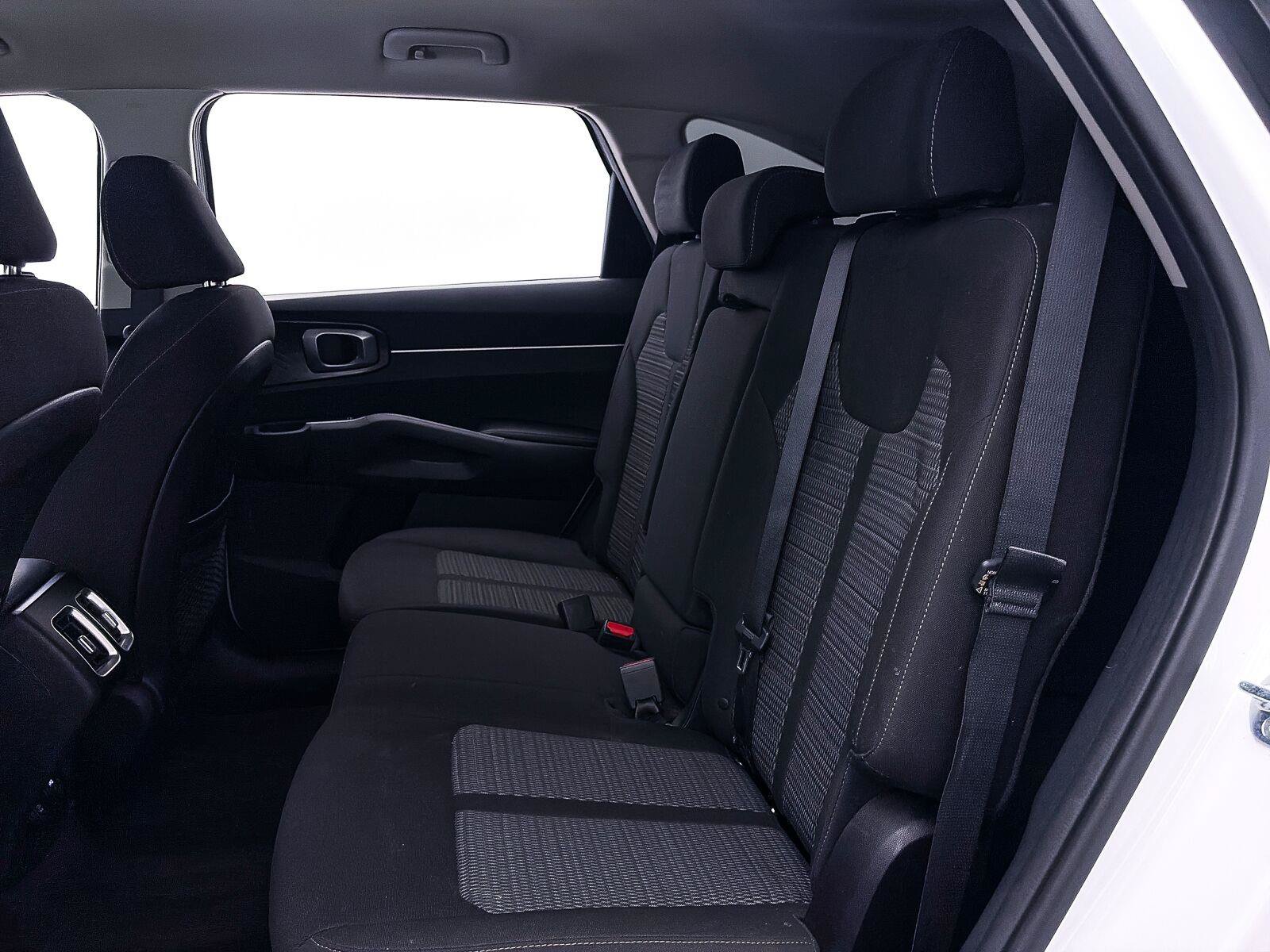 Used 2022 Kia Sorento LX FWD image 27