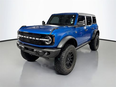 Used 2023 Ford Bronco Wildtrak image 1