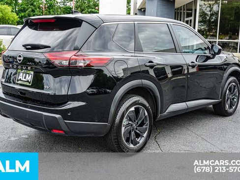 Used 2024 Nissan Rogue SV FWD image 6