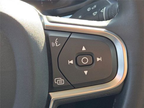 Used 2024 Volvo S60 B5 Core image 35