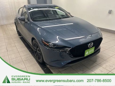 Used 2021 MAZDA MAZDA3 s image 1