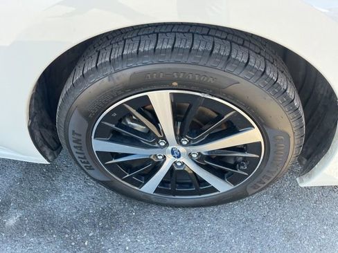 Used 2023 Subaru Impreza 2.0i Premium AWD/4WD image 17
