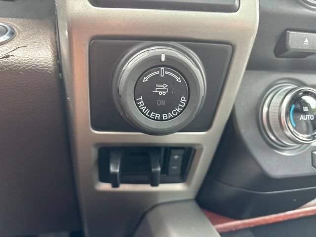 Used 2017 Ford F150 King Ranch w/ Equipment Group 601A Luxury AWD/4WD image 21