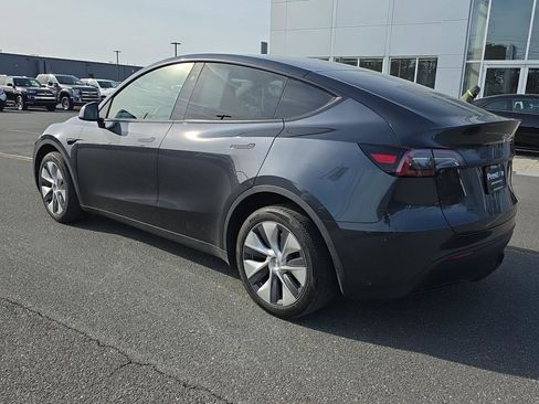 Used 2024 Tesla Model Y Long Range image 6