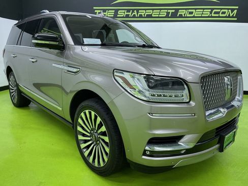 Used 2018 Lincoln Navigator Reserve w/ Technology Package image 2