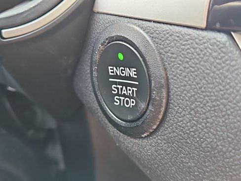 Certified 2022 Ford Escape SE FWD image 20