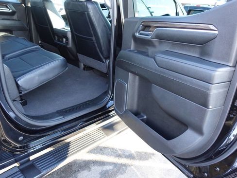 Used 2024 Chevrolet Silverado 1500 RST image 27