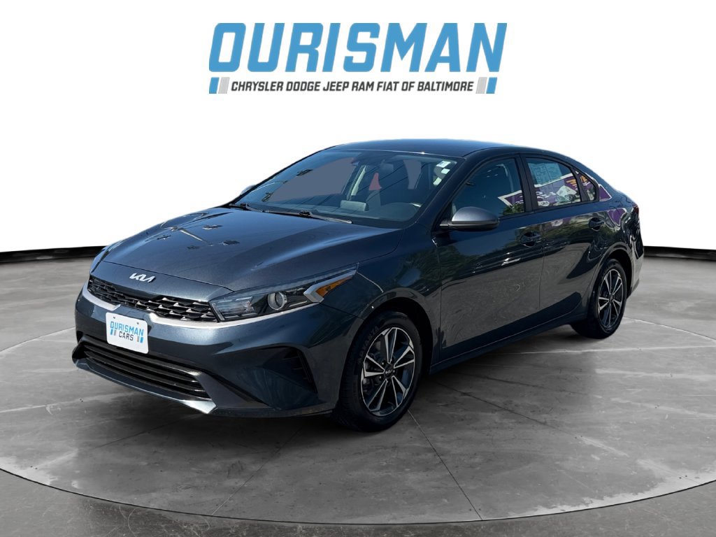 Used 2024 Kia Forte LXS FWD image 2