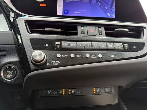 Certified 2023 Lexus ES 250 w/ Premium Package image 21