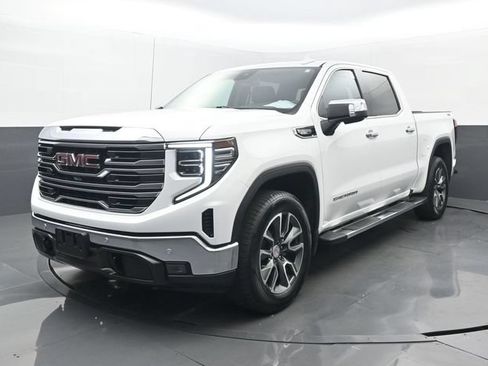 Used 2024 GMC Sierra 1500 SLT AWD/4WD image 24