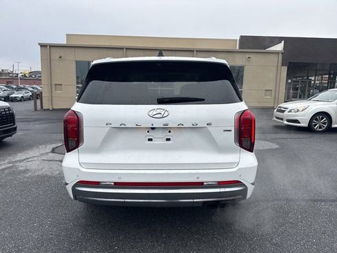 Used 2023 Hyundai Palisade Calligraphy image 6