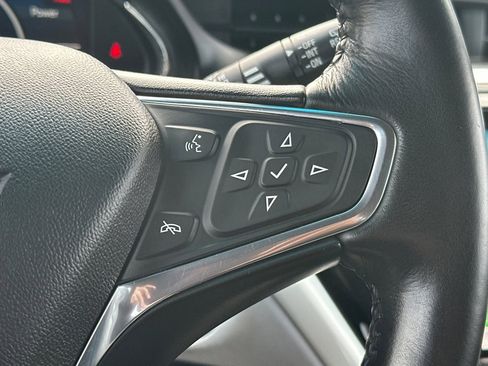 Used 2019 Chevrolet Bolt Premier w/ Infotainment Package image 39