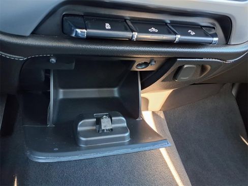 Used 2019 GMC Sierra 2500 SLE image 30