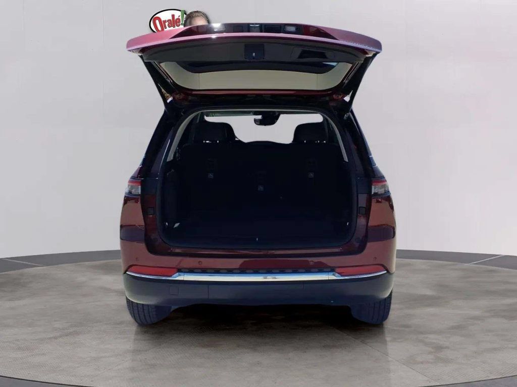 Used 2023 Jeep Grand Cherokee Limited RWD image 19